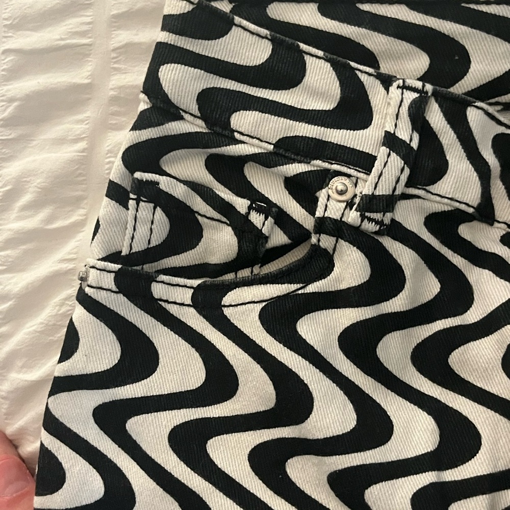 Patterned Jeans - Picture 2 of 3